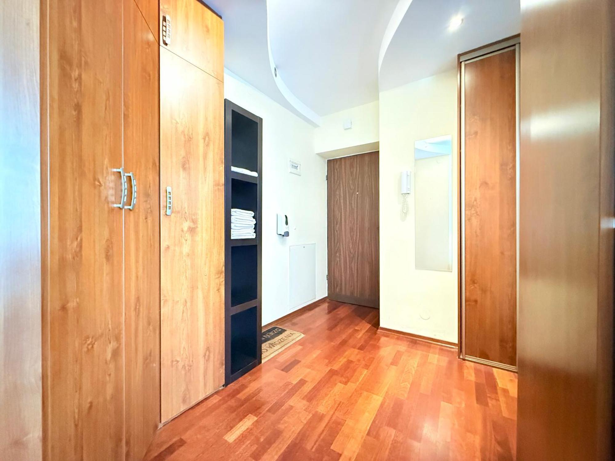 Superior Wlodarzewska, 2 Rooms, 1 Bedroom, Parking! 24h Reception! Apartment Warschau